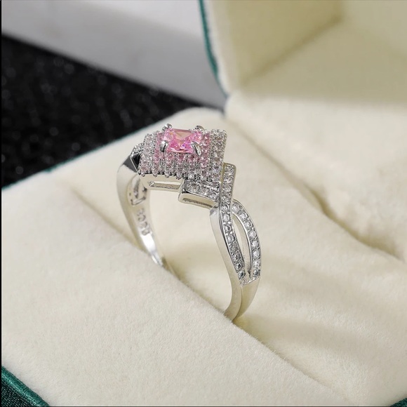 New 925 Silver Princess Square Sapphire Ring - Picture 6 of 6